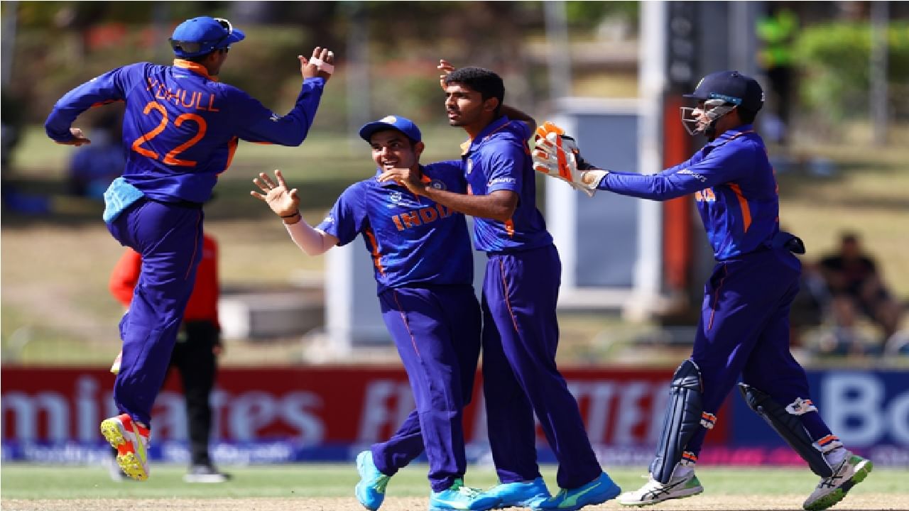 ICC U19 World Cup INDvsAUS: ऑस्ट्रेलियाचा धुव्वा उडवून युवा टीम इंडिया वर्ल्डकपच्या फायनलमध्ये