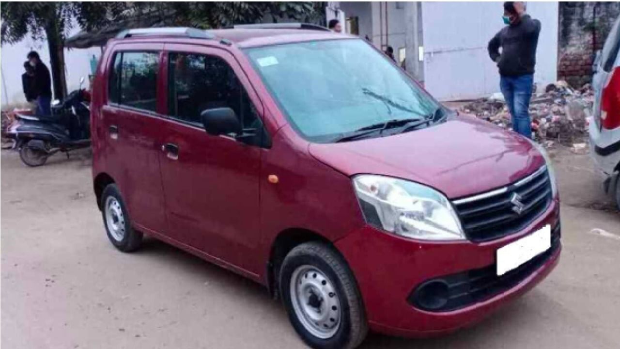 तुमच्या मनात कारचं स्वप्न असेल तर तुमची गाडी तुम्हाला म्हणतेय 'गाडी बुला रही है...'; किंमत फक्त... तुमच्या मनात कारचं स्वप्न असेल तर तुमची गाडी तुम्हाला म्हणतेय 'गाडी बुला रही है...'; किंमत फक्त...