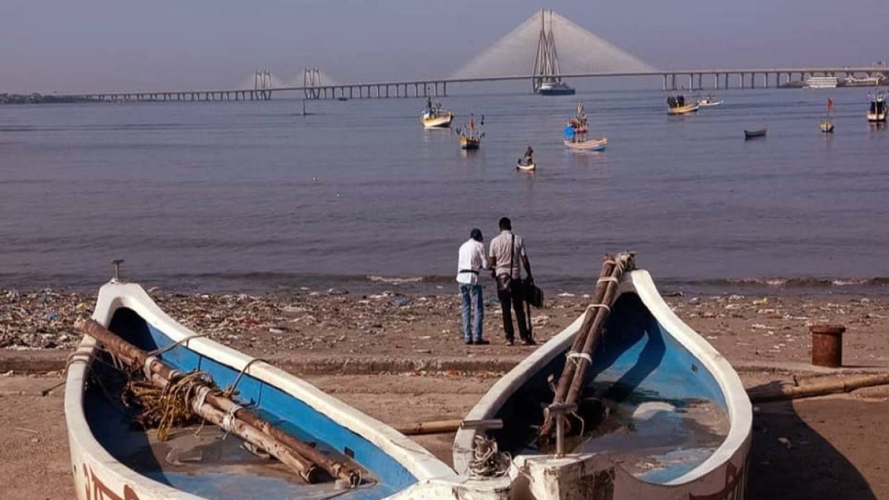 Murder | माहीम बीचवर तरुणाची हत्या! हल्ल्यात जखमी झालेल्या प्रेसयीचाही हत्येमागे हात, का केला खून? Murder | माहीम बीचवर तरुणाची हत्या! हल्ल्यात जखमी झालेल्या प्रेसयीचाही हत्येमागे हात, का केला खून?