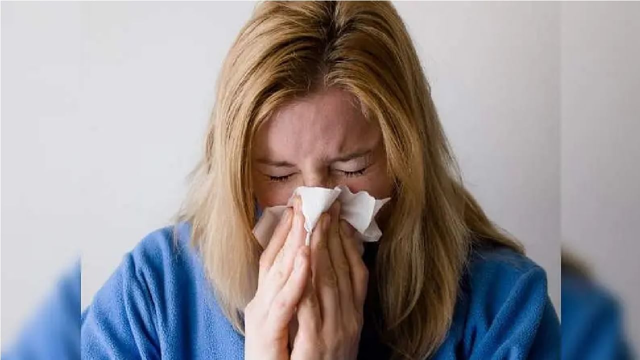 Cold Chills After Eating: जेवण झाल्यानंतर तुम्हाला सुद्धा थंडी वाजते, तर जाणून घ्या यामागील वैज्ञानिक कारणे!! Cold Chills After Eating: जेवण झाल्यानंतर तुम्हाला सुद्धा थंडी वाजते, तर जाणून घ्या यामागील वैज्ञानिक कारणे!!