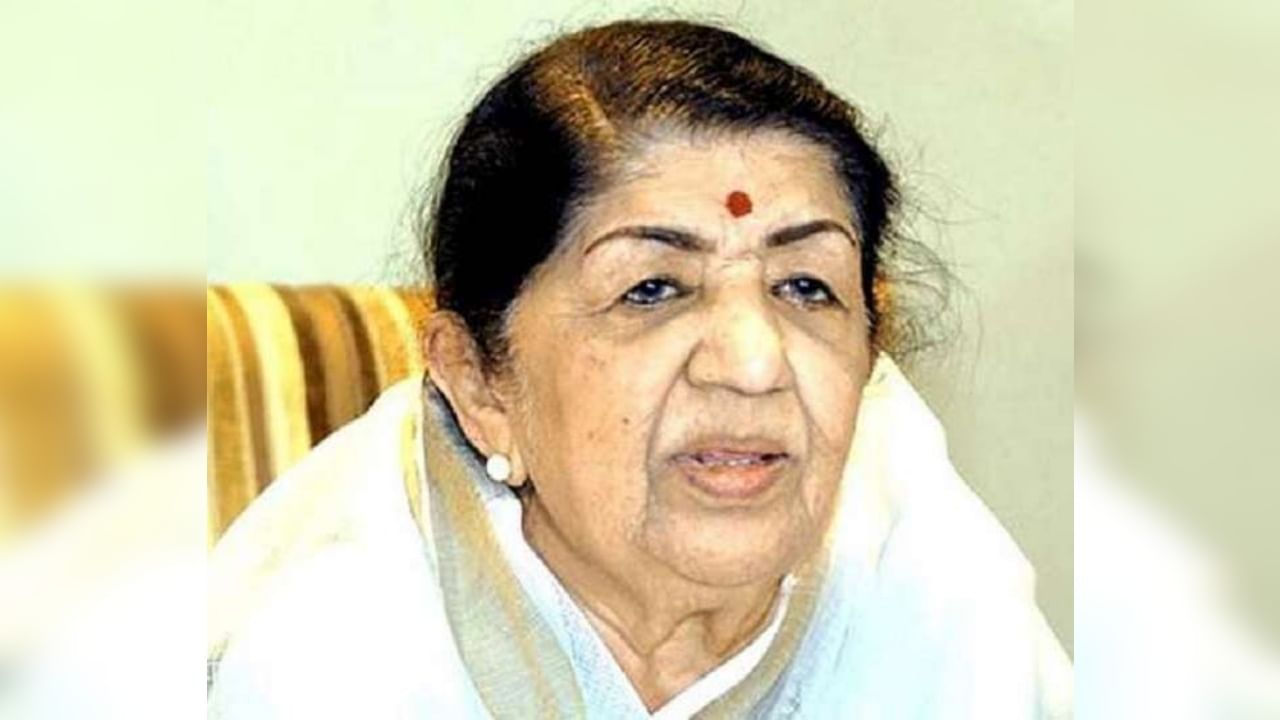 #LataMangeshkar : लता मंगेशकर व्हेंटिलेटरवर; लवकर बऱ्या व्हा, सोशल मीडियावर लोक करताहेत प्रार्थना