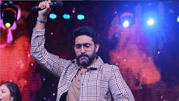 Abhishek Bachchan Birthday : वाढदिवसाच्या दिवशी अभिषेक बच्चनला सर्वाधिक सुंदर गिफ्ट, फोटो पोस्ट करत म्हणाला...