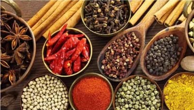 मसाले जर फ्रेश ठेवायचे असतील तर या टिप्स वापरा, दिर्घकाळापर्यंत चव तशीच ठेवा