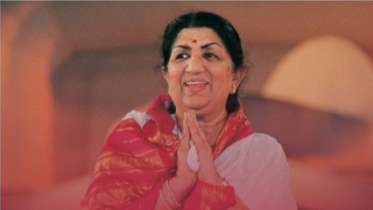 Lata Mangeshkar | आईचा आशीर्वाद हरपला, लतादीदींच्या निधनाने मुख्यमंत्री उद्धव ठाकरे शोकाकुल
