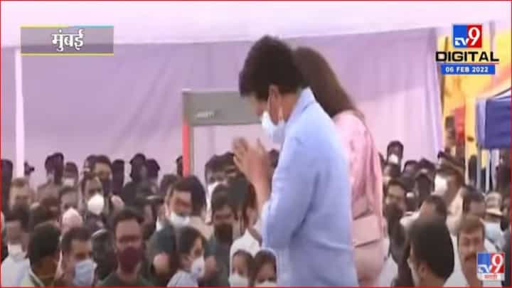 सचिन तेंडुलकरने लतादीदींना वाहिली श्रद्धांजली सचिन तेंडुलकरने लतादीदींना वाहिली श्रद्धांजली