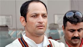 Hrishikesh Kanitkar: ...आणि अंडर 19 वर्ल्डकप विजेत्या संघाचे पुणेकर कोच कानिटकरांनी पाकिस्तानला दिला होता तडाखा Hrishikesh Kanitkar: ...आणि अंडर 19 वर्ल्डकप विजेत्या संघाचे पुणेकर कोच कानिटकरांनी पाकिस्तानला दिला होता तडाखा