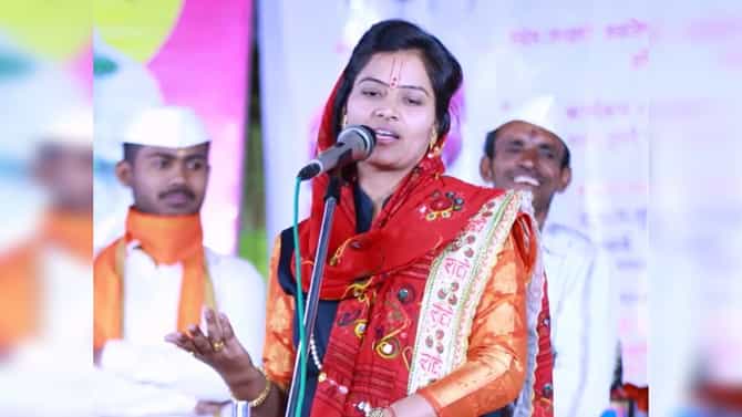 रत्न संपले की जगण्यामध्ये मजा राहत नाही, कीर्तनात काढली Lata Mangeshkar यांची आठवण; Video होतोय Viral
