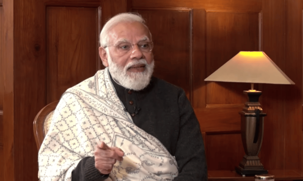 PM Narendra Modi Interview : आम्ही विजय डोक्यात जाऊ देत नाहीत - मोदी