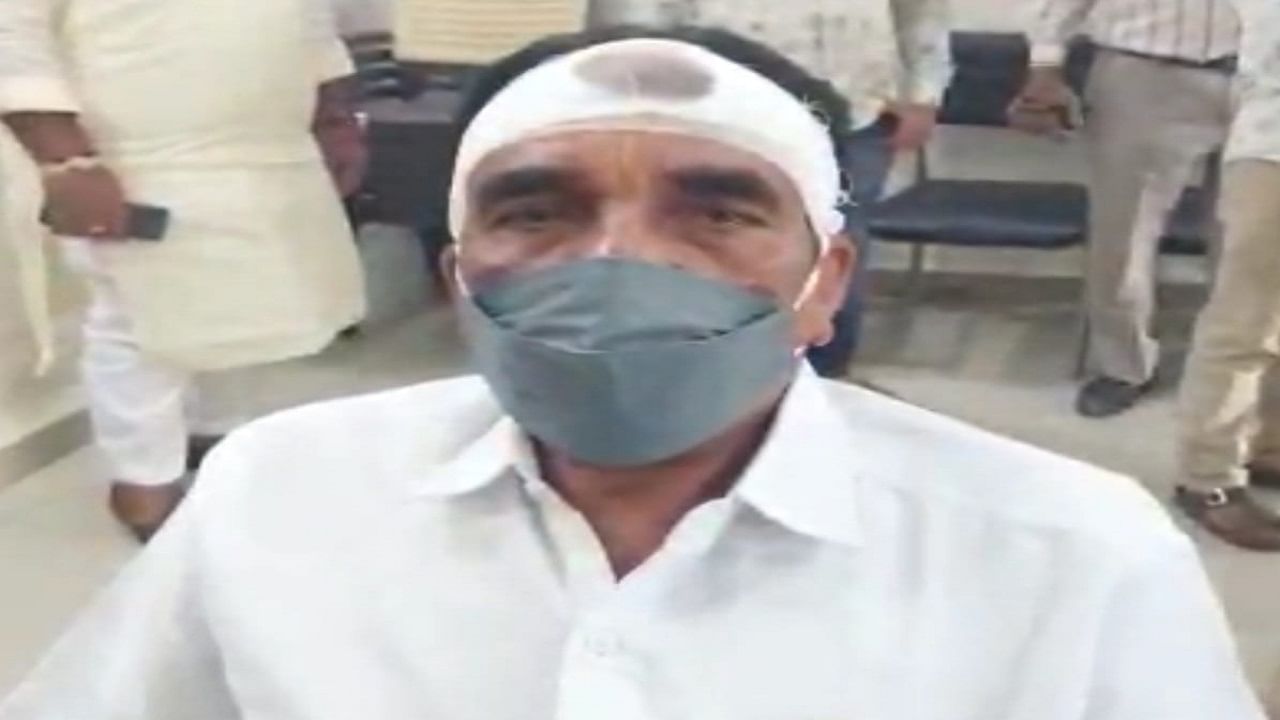 Kalyan Farmer Beatened : शिवसेनेच्या माजी नगरसेवकानंतर पिडीत शेतकरी कुटुंबावरही गुन्हा दाखल