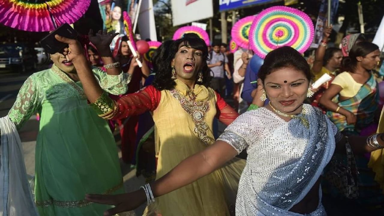 Secret of transgender marriage : तृतीयपंथीयांचा देव नक्की आहे तरी कोण? देवासोबत विवाहाच्या परंपरेमागील रंजक गोष्ट वाचा