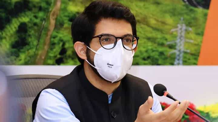 अभी तो सिर्फ टॉस हुआ है... मॅच अभी बाकी है- आदित्य ठाकरे अभी तो सिर्फ टॉस हुआ है... मॅच अभी बाकी है- आदित्य ठाकरे