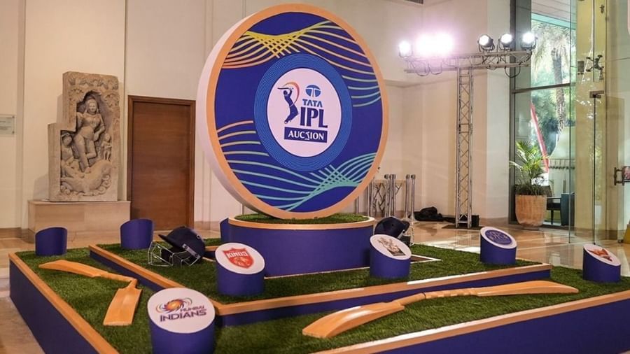 IPL Players Auction 2022 : आज एकूण 97 खेळाडूंवर लागली बोली, फ्रेंचायजींनी 74 खेळाडूंना घेतलं विकत