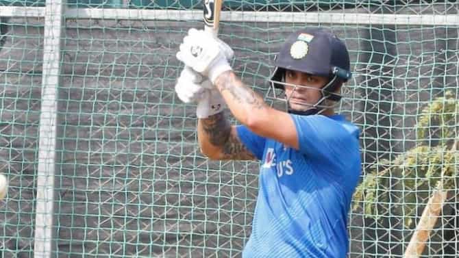 Ishan Kishan IPL 2022 Auction: इशानसाठी कायपण, मुंबई तिघांना भिडली, अखेर 15.25 कोटींना घेतलं विकत