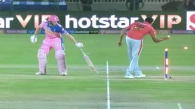 #IPLMegaAuction2022 : राजस्थानने अश्विनला खरेदी केले, सोशल मीडियावर मीम्सचा पाऊस, सेहवागने देखील घेतली फिरकी