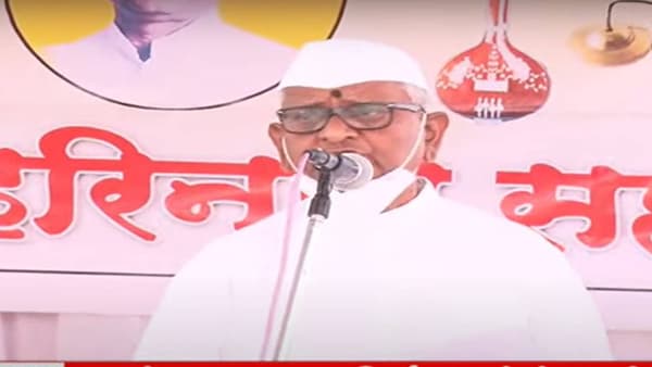 VIDEO: तुमच्या राज्यात जगण्याची इच्छा राहिली नाही, अण्णा हजारेंचे हताश उद्गार; प्राणांतिक उपोषणाचा निर्णय पुढे ढकलला