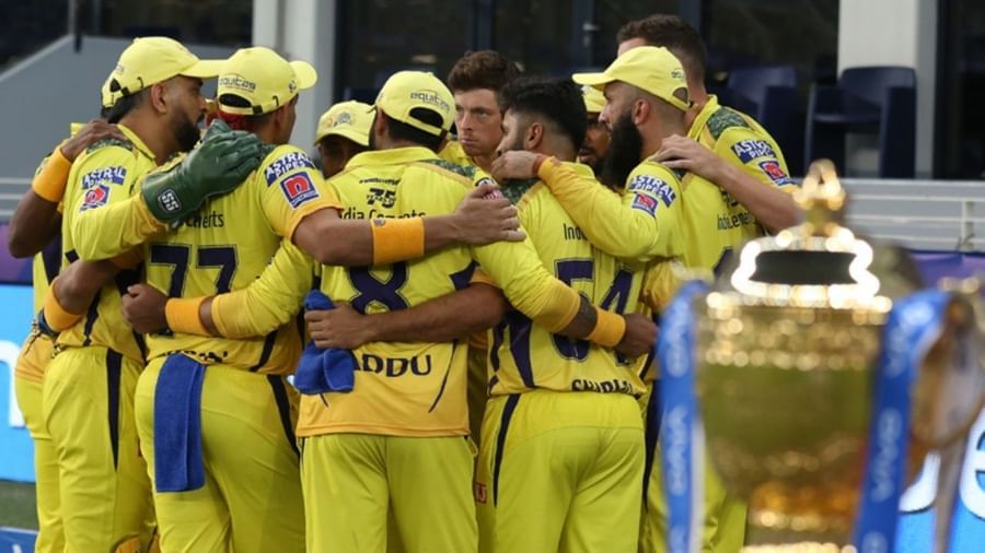 CSK IPL 2022 Auction: अशी आहे चेन्नईची सुपर टीम, धोनीच्या धुरंधर सेनेबद्दल जाणून घ्या एका क्लिकवर