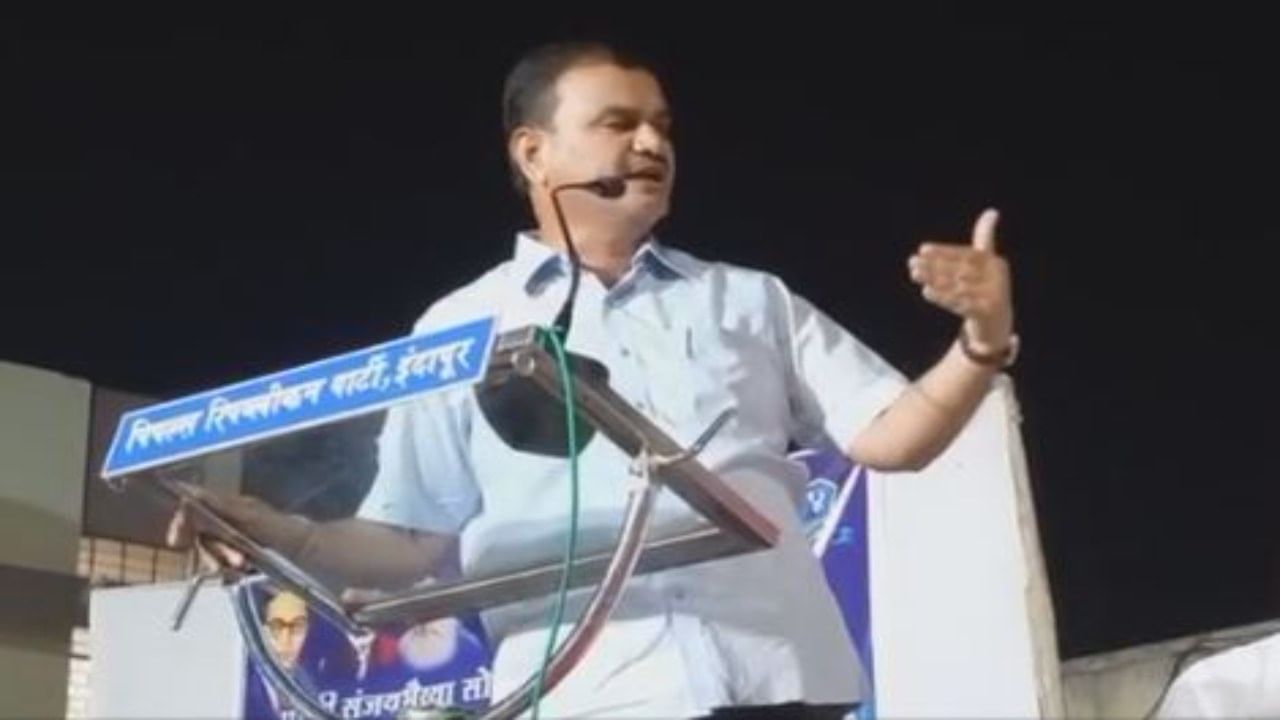 Dattatray Bharne | तुमची एवढी संपत्ती आभाळातून आलीय का? मी बोलायला लागलो तर तुमची वाचा बंद होईल, दत्तामामा भरणेंचा हर्षवर्धन पाटलांना इशारा Dattatray Bharne | तुमची एवढी संपत्ती आभाळातून आलीय का? मी बोलायला लागलो तर तुमची वाचा बंद होईल, दत्तामामा भरणेंचा हर्षवर्धन पाटलांना इशारा