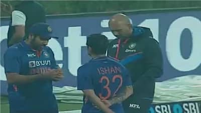 IND VS WI: रोहितने घेतली इशान किशनची शाळा, हात बांधून 15.25 कोटी घेणाऱ्या खेळाडूने गुपचूप सर्व घेतलं ऐकून