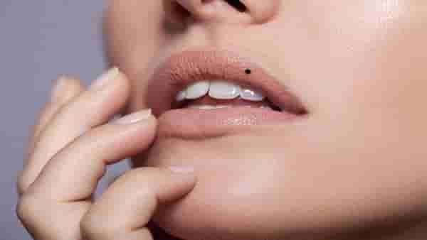 Body Moles Indication : चेहऱ्यावरील तीळ सांगतात तुमच्या आयुष्यातील अनेक रहस्य, जाणून घ्या तुमच्या नशीबाबद्दल