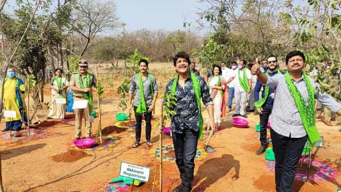अभिनेता नागार्जुन यांनी वडिलांना दिलेलं वचन केलं पुर्ण, 1080 एकर वनभूमी घेतली ताब्यात; काय होतं वचन ?