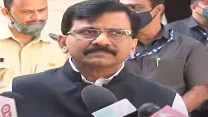 सोमय्यांना स्वप्नात देखील बंगलेच दिसतात - राऊत सोमय्यांना स्वप्नात देखील बंगलेच दिसतात - राऊत