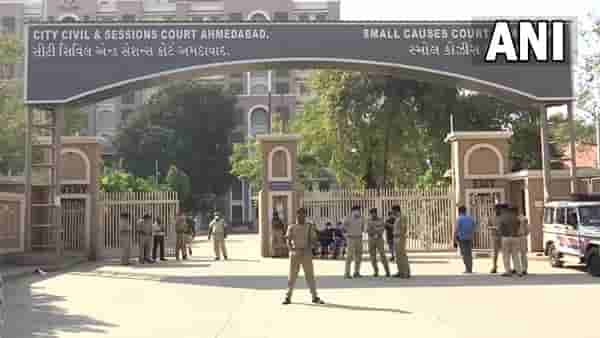 Ahmedabad Serial Blast: एक तासात 21 स्फोट घडवले, पहिल्यांदाच 38 जणांना फाशी; अहमदाबाद कोर्टाचा मोठा निर्णय