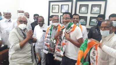 येवल्यात माजी नगराध्यक्षासह भाजपच्या नगरसेवक, कार्यकर्त्यांचा राष्ट्रवादीत प्रवेश; छगन भुजबळांच्या उपस्थितीत पक्षप्रवेश