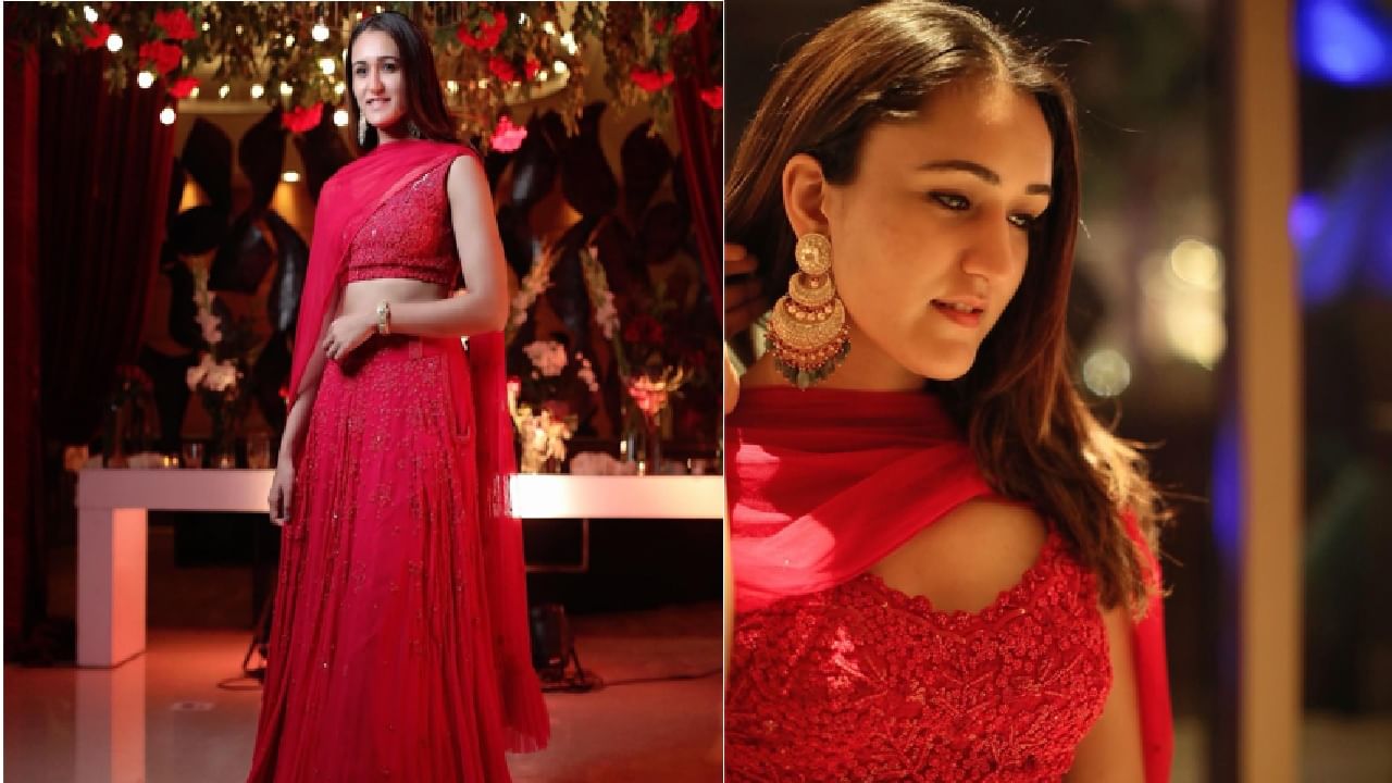 भारताची स्टार टेबल टेनिसपटू मनिका बत्रा खेळाशिवाय तिच्या ग्लॅमरस लूकमुळे नेहमीच सोशल मीडियावर चर्चेत असते. 