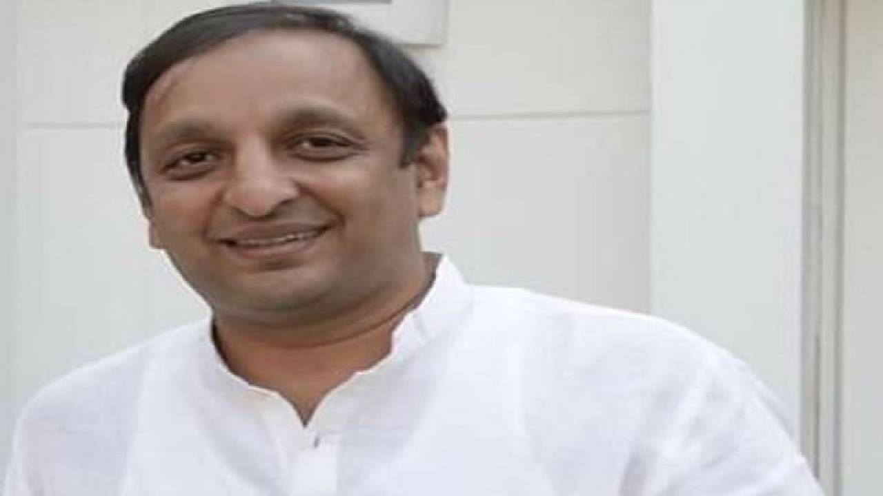 केंद्रीय मंत्री फग्गनसिंह कुलस्तेंवर भाजप गुन्हा दाखल करण्याची मागणी कधी करणार ? काँग्रेसचा सवाल, हेमा मालिनींबद्दल म्हणाले... केंद्रीय मंत्री फग्गनसिंह कुलस्तेंवर भाजप गुन्हा दाखल करण्याची मागणी कधी करणार ? काँग्रेसचा सवाल, हेमा मालिनींबद्दल म्हणाले...