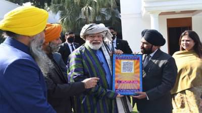 Modi | अफगाण पगडी घालून मोदींची अफगणिस्तानातील शीख आणि हिंदू शिष्टमंडळासोबत चर्चा