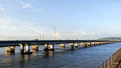 टिटवाळ्यावरुन वाशीला जीव द्यायला आला! नोकरी नसल्यानं पुलावरुन उडीही टाकली आणि...