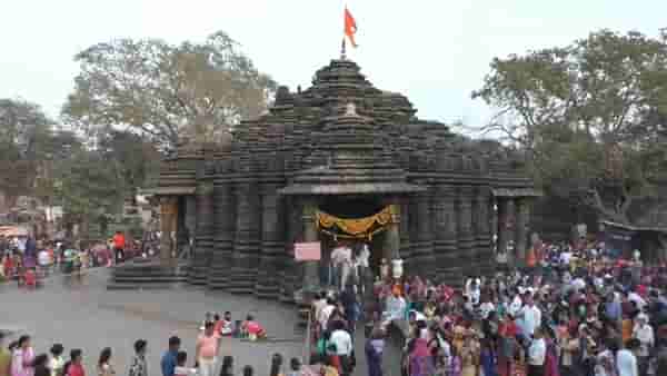 Ambernath Shiv Temple : महाशिवरात्रीला अंबरनाथचं शिवमंदिर खुलं ठेवा, भाजपनं राज्यपालांची भेट घेत केली मागणी