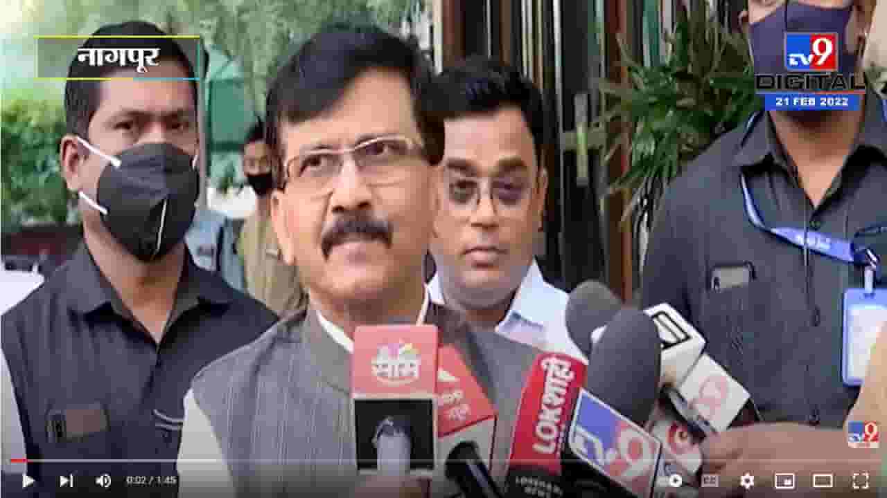 महाराष्ट्रावर एखादा थुंकत असेल तर आम्ही त्याची आरती करणार नाही महाराष्ट्रावर एखादा थुंकत असेल तर आम्ही त्याची आरती करणार नाही