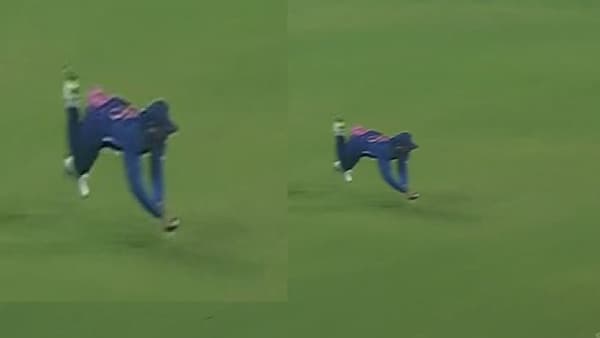 IND vs WI: चित्त्यासारखी झेप घेत रोहित शर्माने झेल टिपला, फिटनेसवरुन बोलणाऱ्यांना चपराक, पाहा VIDEO