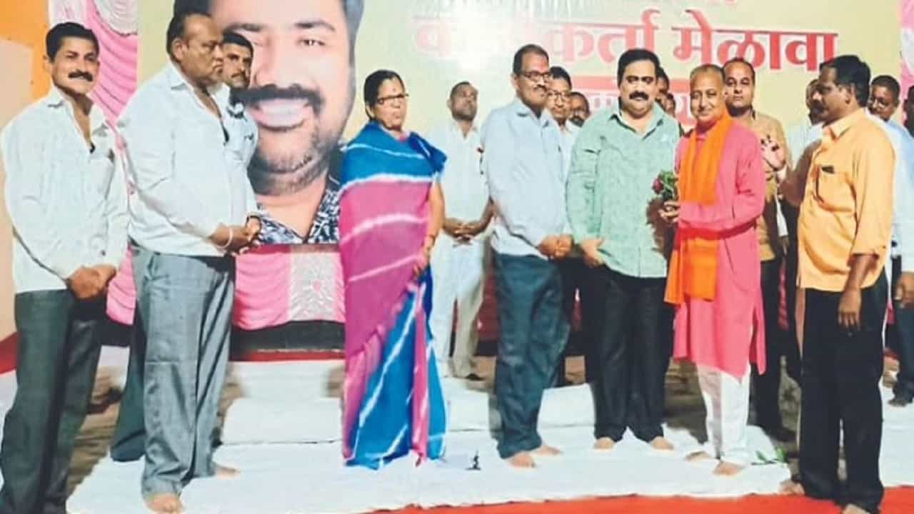आमदार कांदेंचा भुजबळांना पुन्हा धक्का; झेडपी निवडणुकीच्या तोंडावर नांदगावमध्ये राष्ट्रवादीला सुरूंग