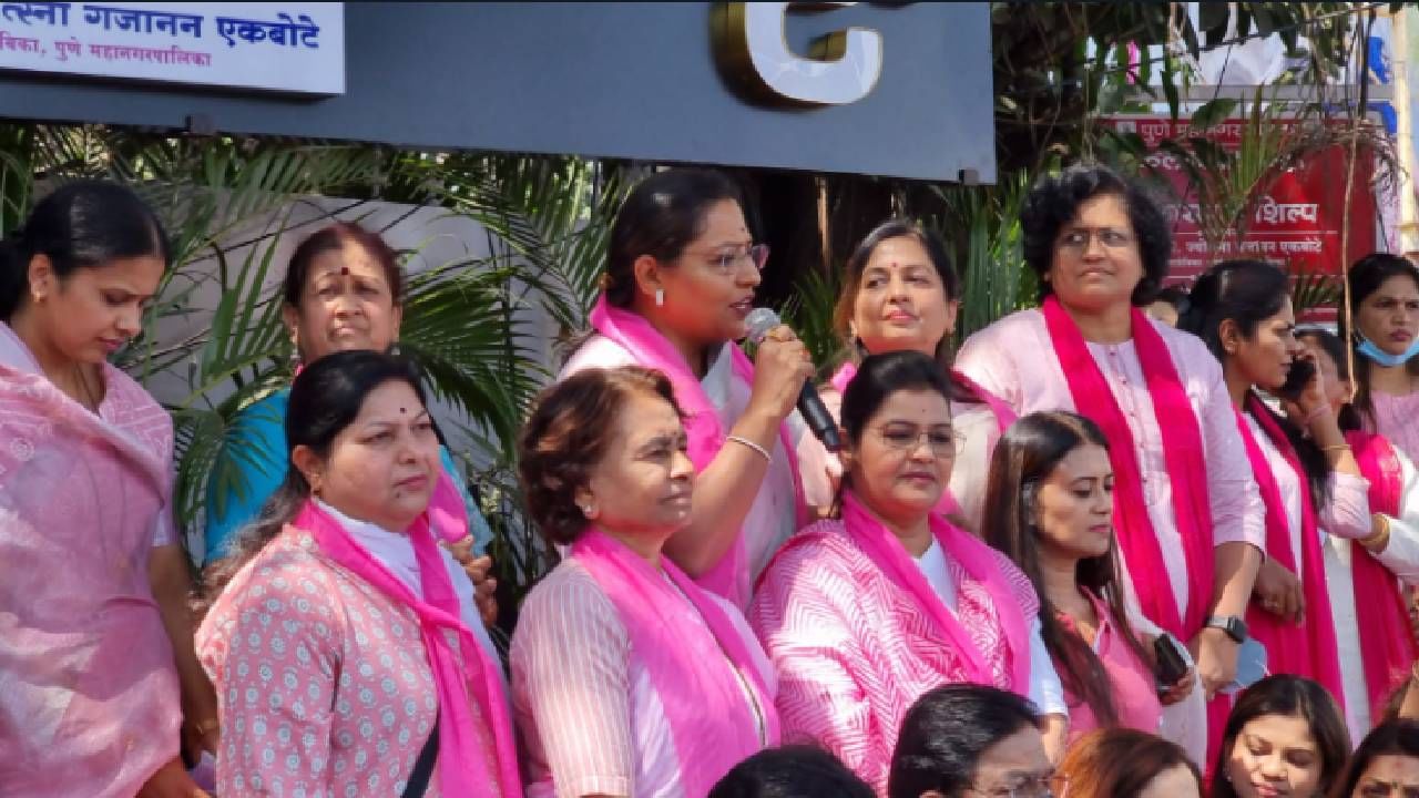 प्रियांका गांधी दुसरी इंदिराच, लडकी हूँ, लड सकती हूँ नारा देशव्यापी-यशोमती ठाकूर प्रियांका गांधी दुसरी इंदिराच, लडकी हूँ, लड सकती हूँ नारा देशव्यापी-यशोमती ठाकूर