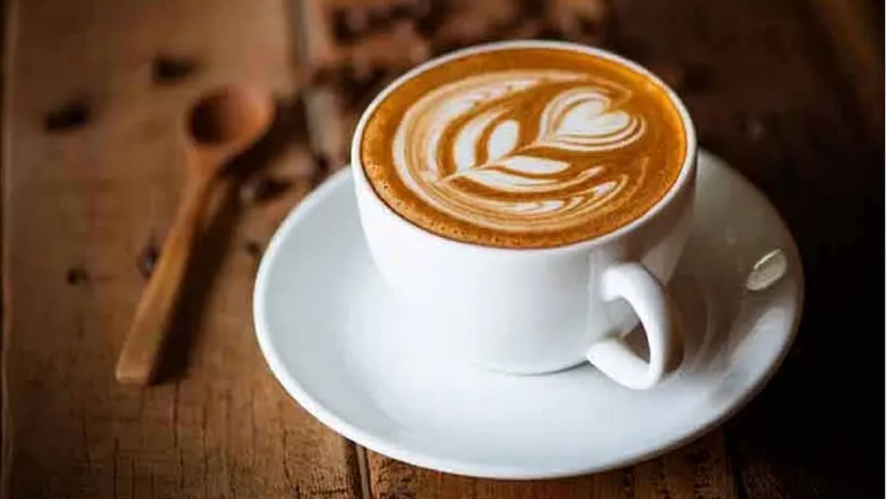 जेवणानंतर कॉफी प्यायल्याने शरीरातील क्लोरोजेनिक ऍसिडमुळे ग्लुकोज निर्मितीचा दर कमी होतो. 