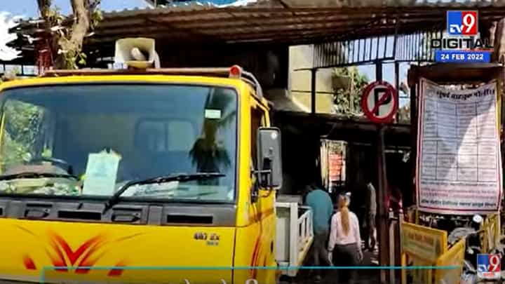 अक्षय कुमारच्या चित्रपटाच्या सेटवर नियमांचा भंग, मुंबई पोलिसांकडून कडक कारवाई अक्षय कुमारच्या चित्रपटाच्या सेटवर नियमांचा भंग, मुंबई पोलिसांकडून कडक कारवाई