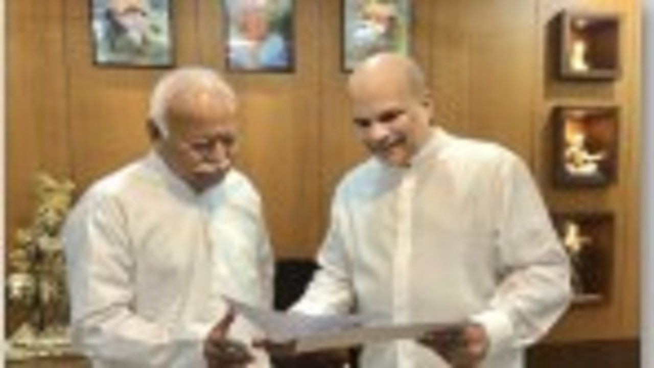 Nagpur RSS | श्रीलंकन उच्चायुक्त मिलिंदा मोरागोडा यांची संघ मुख्यालयाला भेट, डॉ. मोहन भागवतांशी काय हितगूज?