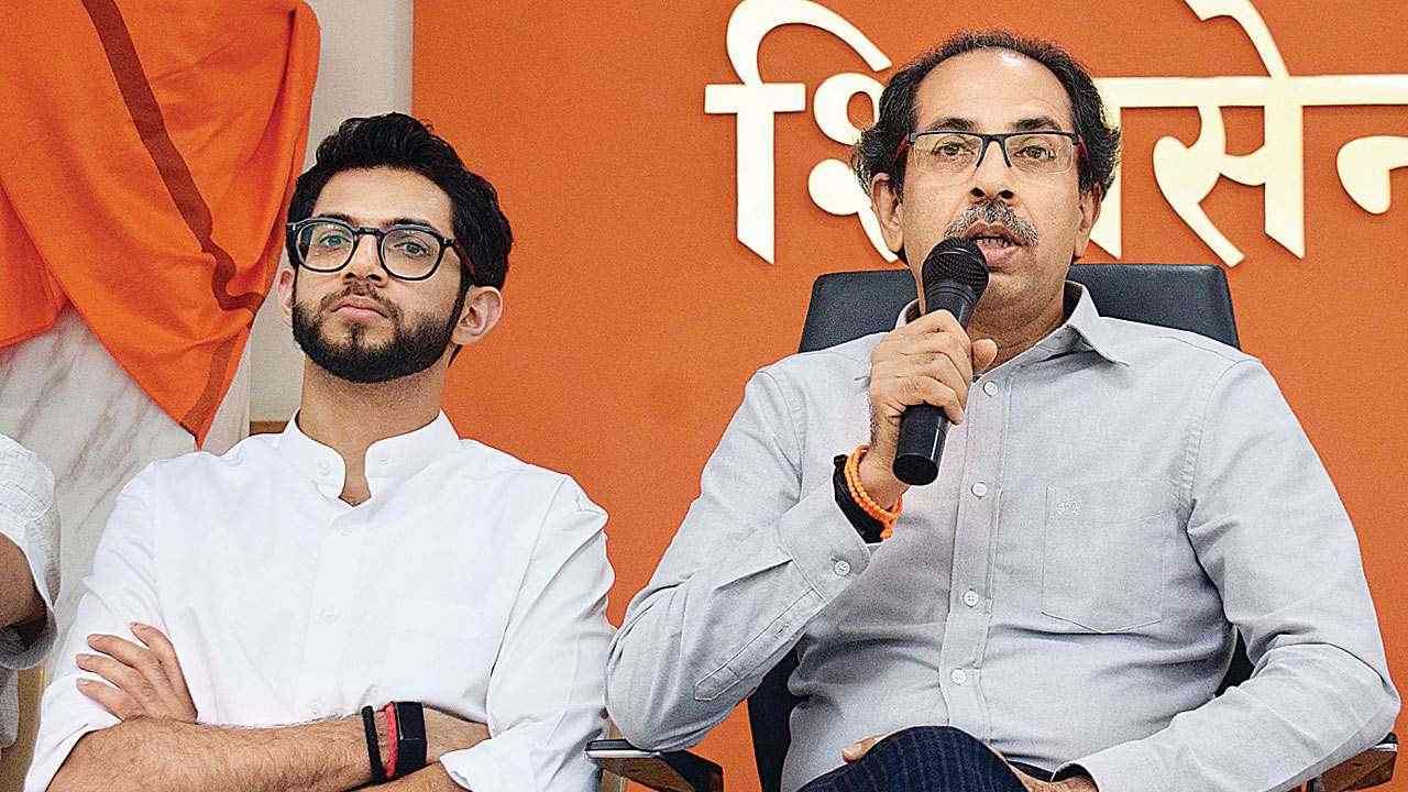 आदित्य दिल्ली बघणार अन् तुम्ही महाराष्ट्र बघणार असं काही ठरलंय का? मुख्यमंत्र्यांचं रोखठोक उत्तर