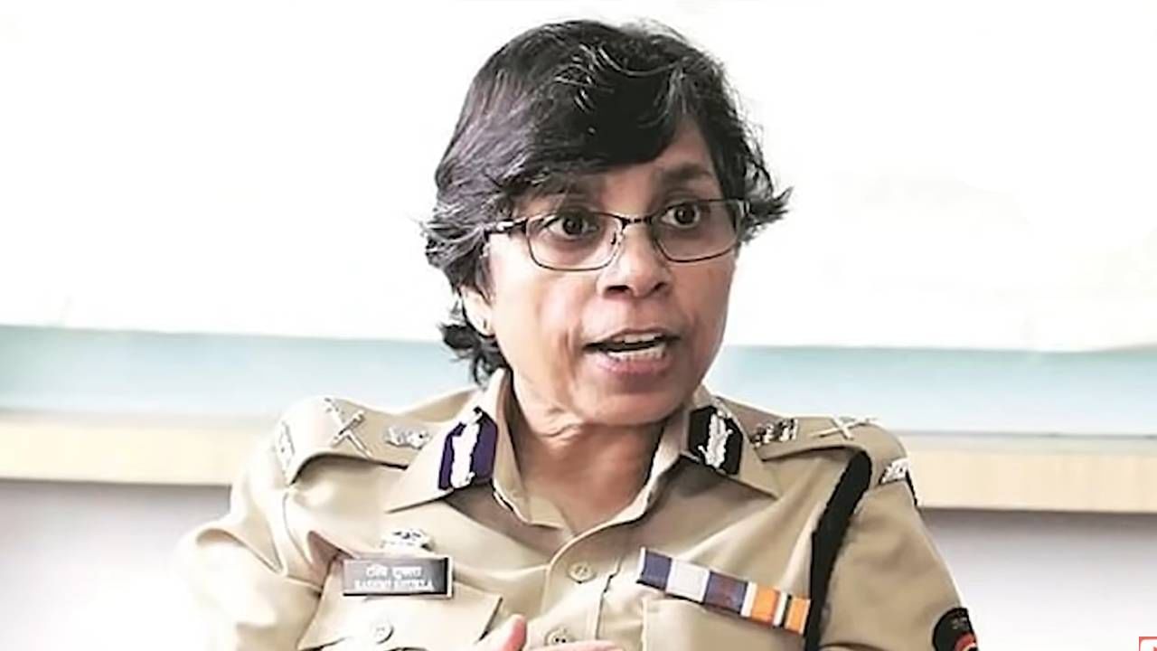Rashmi Shukla : आयपीएस अधिकारी रश्मी शुक्ला यांना मुंबई उच्च न्यायालयाकडून दिलासा, 1 एप्रिलपर्यंत कारवाई टळली