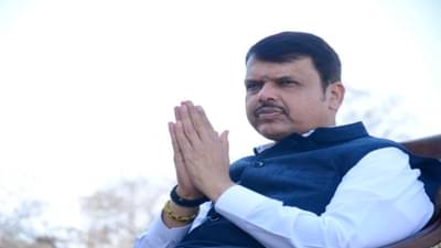 फडणवीसांची चौकशी करा, फोन टॅपिंगमागचा मास्टरमाईंड शोधा, काँग्रेसचा पुन्हा सूचक इशारा