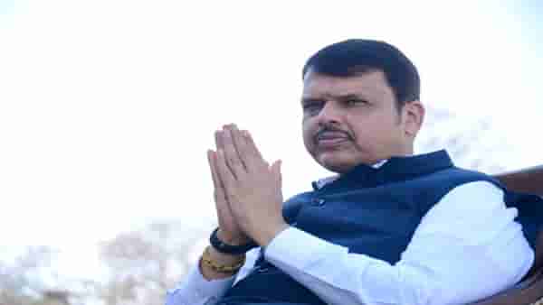 Maratha Reservation : संभाजीराजेंच्या उपोषणाला भाजपचा पाठिंबा, मुख्यमंत्री उद्धव ठाकरेंना फडणवीसांचं महत्वाचं आवाहन