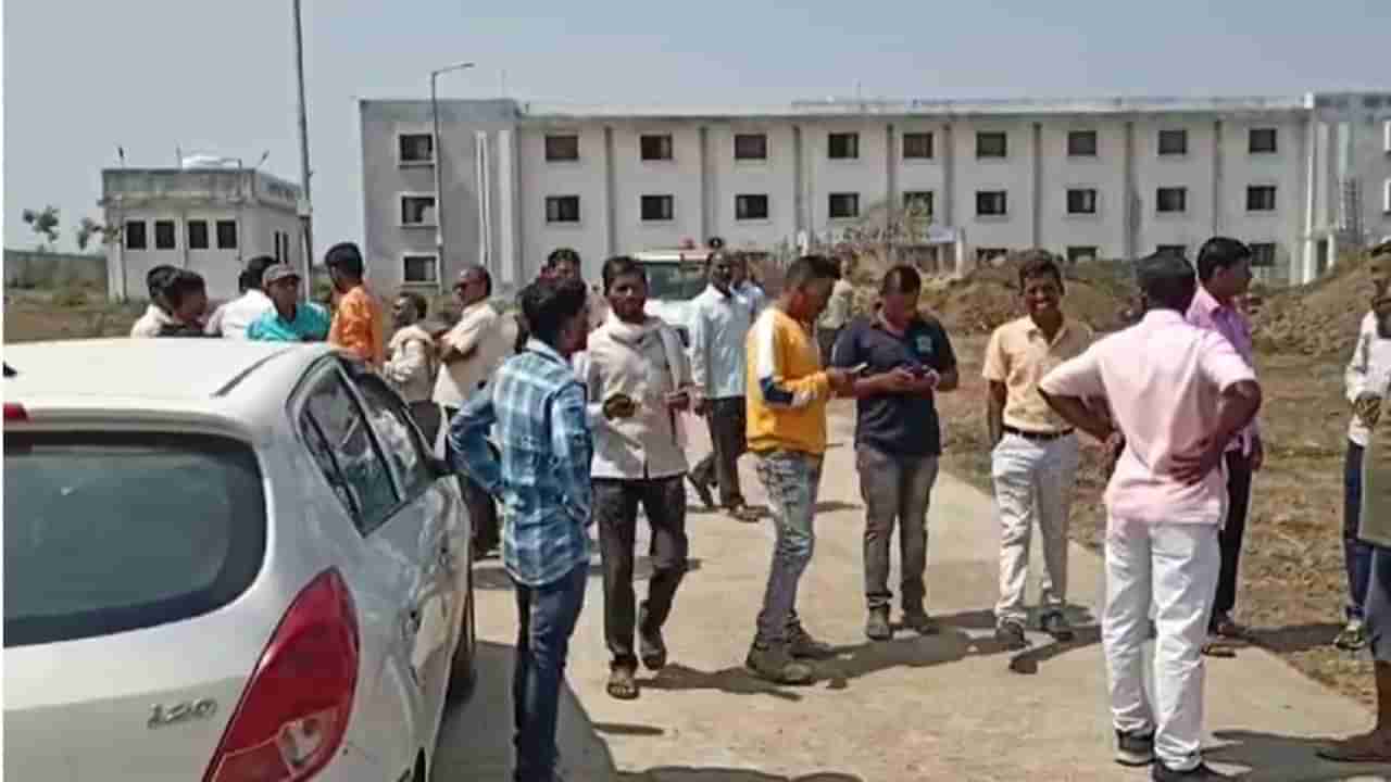 Nanded Crime : नांदेडमध्ये विद्यार्थ्यांच्या दोन गटात राडा, तोडफोड आणि जाळपोळीत पाच मोटारसायकलचे नुकसान