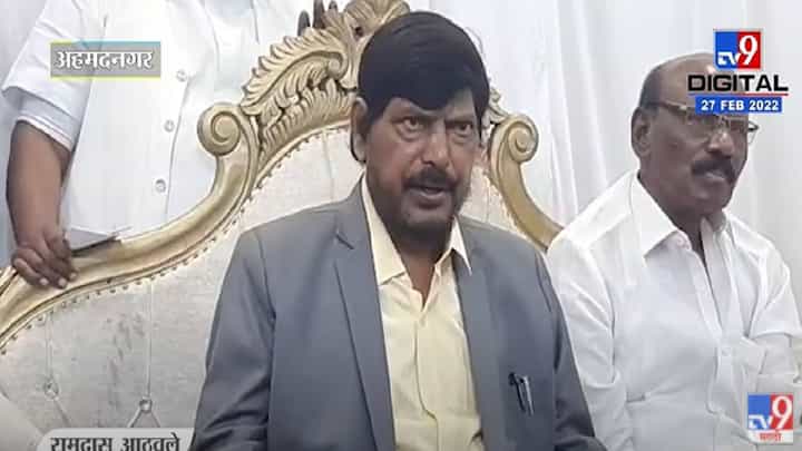 Chatrapati Sambhaji Raje यांची आंदोलनस्थळी जाऊन भेट घेणार - Ramdas Athavale Chatrapati Sambhaji Raje यांची आंदोलनस्थळी जाऊन भेट घेणार - Ramdas Athavale