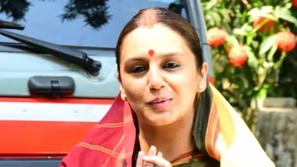 हुमा कुरेशी ही बॉलिवूडमधल्या प्रतिभावान अभिनेत्रींपैकी एक आहे. हुमाने आतापर्यंत अनेक दमदार चित्रपट आणि वेब सीरिजमध्ये काम केलं आहे.