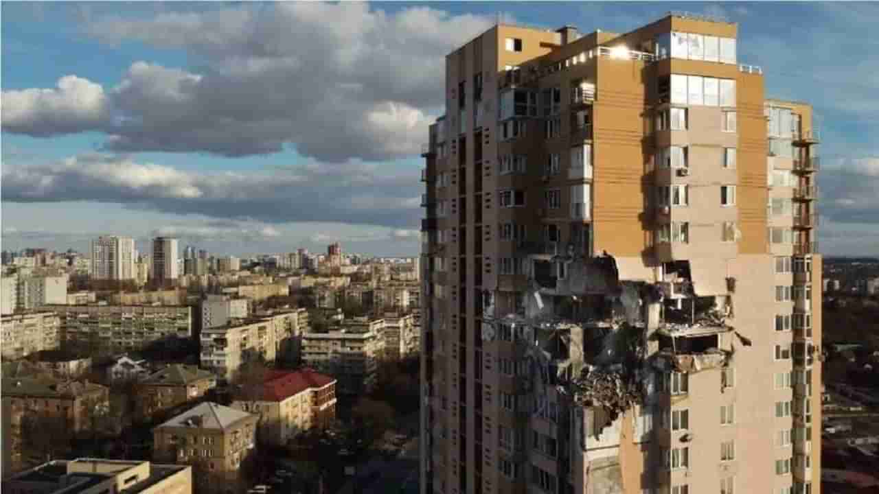 Russia Ukraine War : रशिया यूक्रेनवर करणार मोठा हल्ला! कीव शहर तत्काळ रिकामं करा, रशियन संरक्षणमंत्र्यांचा इशारा
