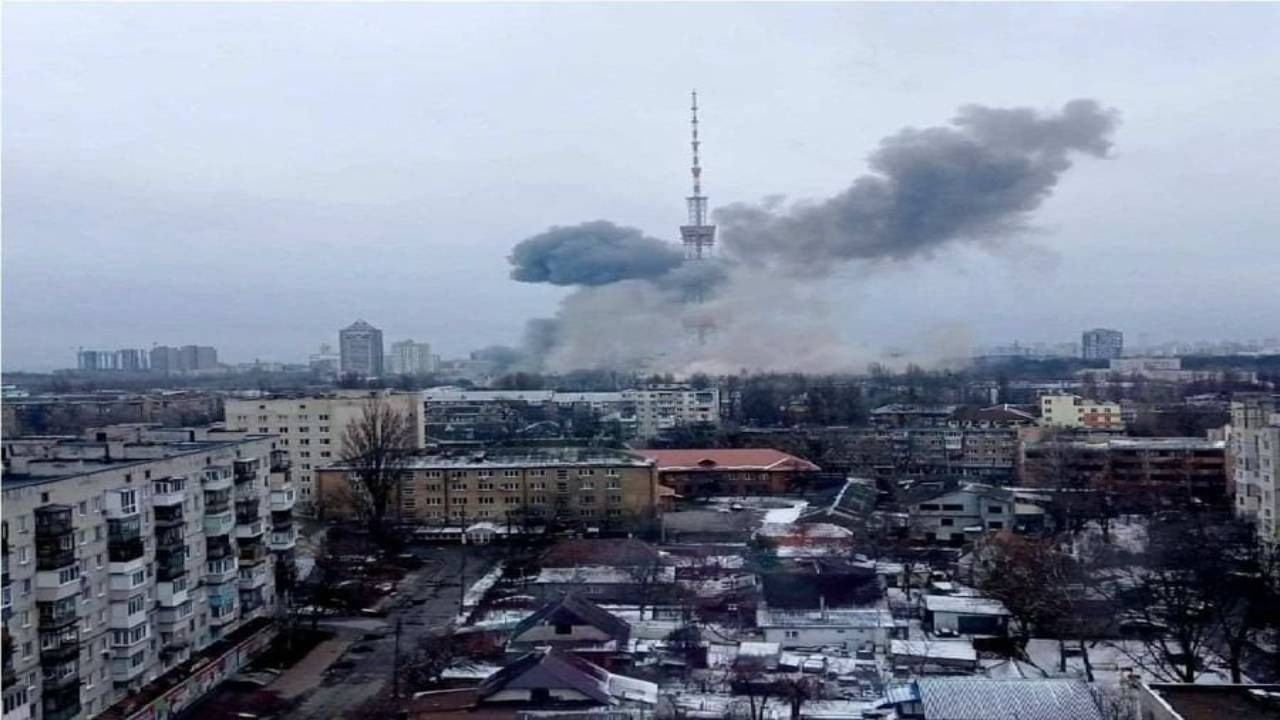Russia Ukraine War : रशियाने कीव शहरातील TV टॉवरवर हल्ला चढवला, 5 जणांचा मृत्यू, सिग्नल यंत्रणेत बिघाड