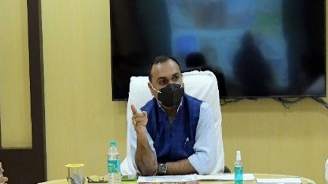 Nagpur | पतंजली उद्योगाचे उत्पादन लवकरच सुरू होणार, मिहानमधील विकासकामाबाबत दीपक कपूर काय म्हणाले? Nagpur | पतंजली उद्योगाचे उत्पादन लवकरच सुरू होणार, मिहानमधील विकासकामाबाबत दीपक कपूर काय म्हणाले?