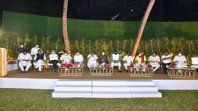 सापाच्या पिलाला 30 वर्षे दूध पाजलं, पिल्लू वळवळ करत होतं, आता ते आमच्यावर फुत्कारतंय, उद्धव ठाकरेंचा भाजपवर हल्लाबोल